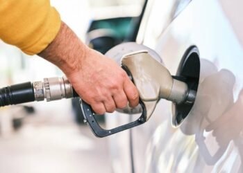 10 dicas práticas para economia de combustível do seu carro