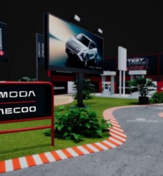 Robô humanoide em demonstração no Festival Interlagos