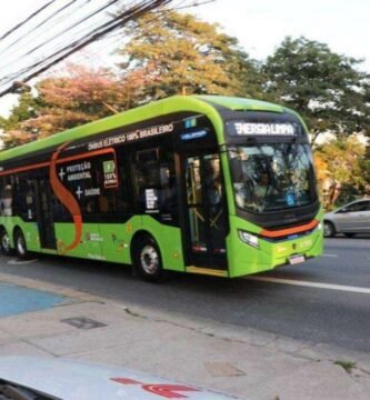 Ônibus elétricos com nova caixa de baterias