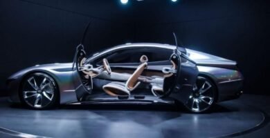 Imagem representativa da indústria automotiva com tecnologia