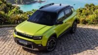 Jeep Avenger 2027 em destaque