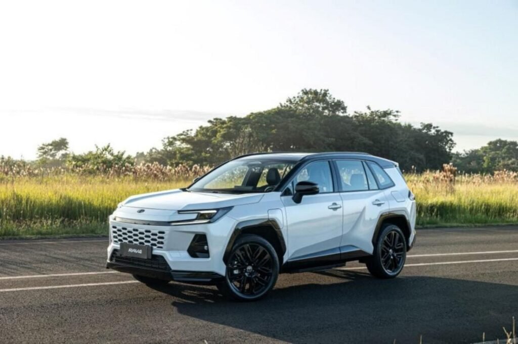 Toyota RAV4 Plug-in Hybrid 2026