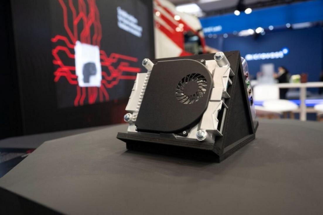 Demonstração da EVO ECU em veículo comercial