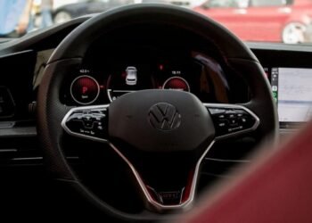 Imagem de automóvel Volkswagen durante recall