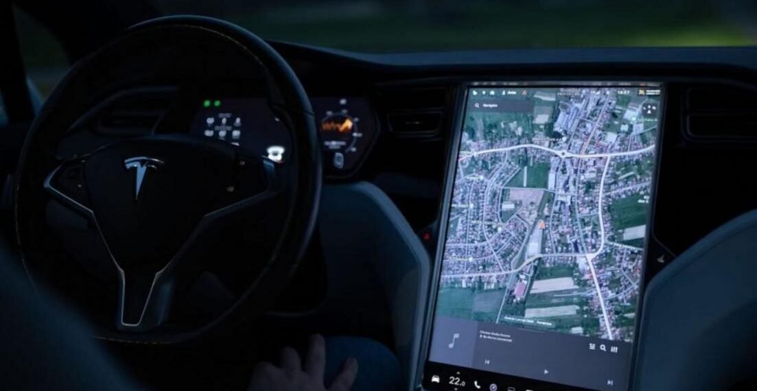 Sistema supervisionado da Tesla