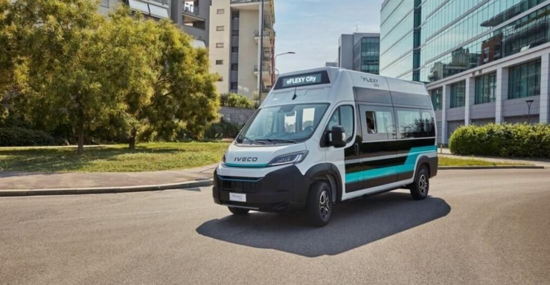 Minibus elétrico Iveco eFlexy em destaque