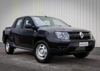 Renault Oroch em teste de desenvolvimento