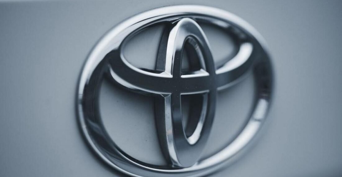 Enchentes afetam fábricas da Toyota