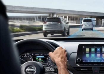 Integração do ProPILOT da Nissan pela Valeo