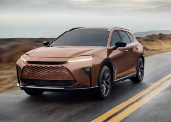 Toyota Crown Signia em apresentação