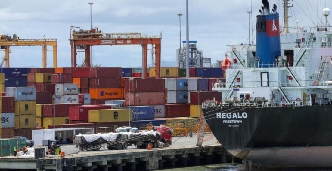 Porto do Meio em Itaguaí