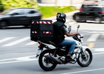 Montadoras de motocicletas em Manaus enfrentam desafios logísticos