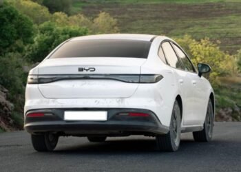 Automação nas fábricas da BYD