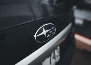 Logo da Subaru com significado das seis estrelas