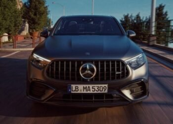 Mercedes-AMG GLC 53 em destaque