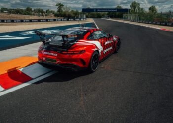 Pneu P Zero R da Pirelli