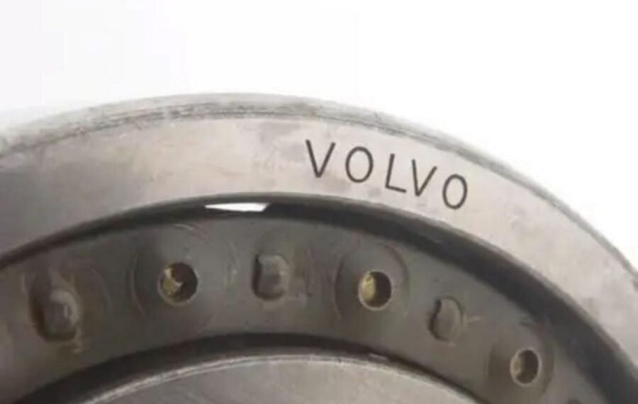 Imagem histórica do primeiro carro Volvo