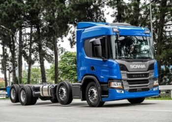 Caminhões Scania Super 11 litros
