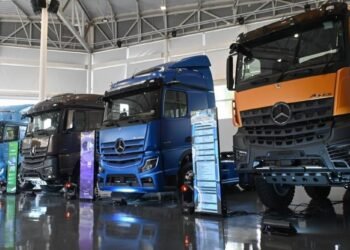 Caminhões da Mercedes-Benz na Fenatran 2026