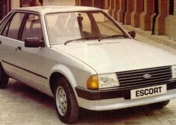 Ford Escort durante a fabricação