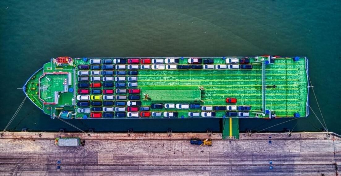 imagem ilustrativa sobre sobretaxa aos carros importados